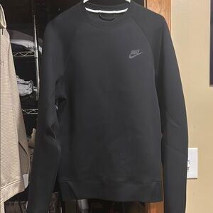 Nike tech Men's Black Sweater